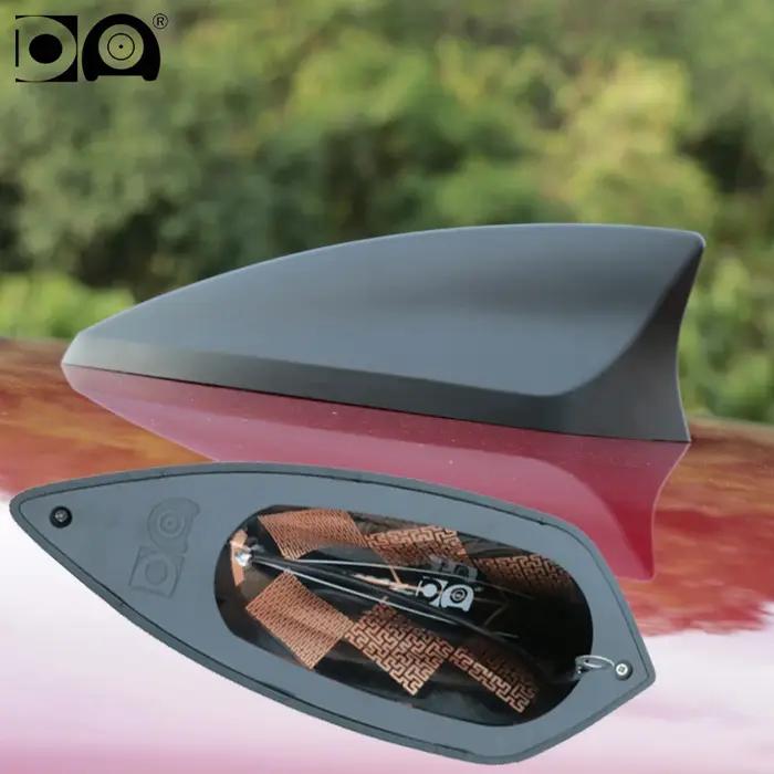 Antenne aileron requin universelle 5D - signal FM AM renforcé pour voiture 4x4 chasse Alfa Romeo