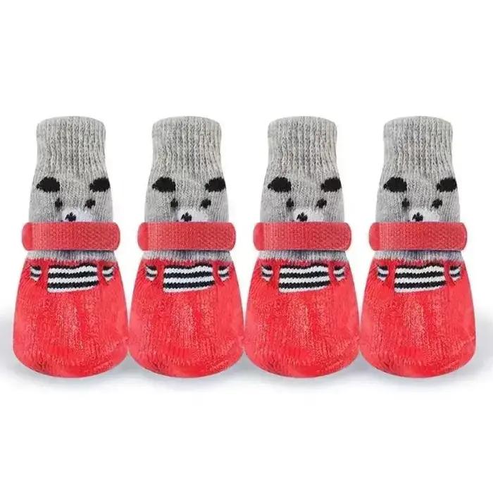 Chien chat bottes chaussures chaussettes imperméable