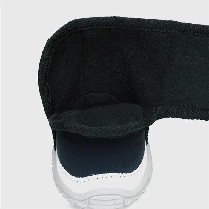 Chaussures pour grands chiens