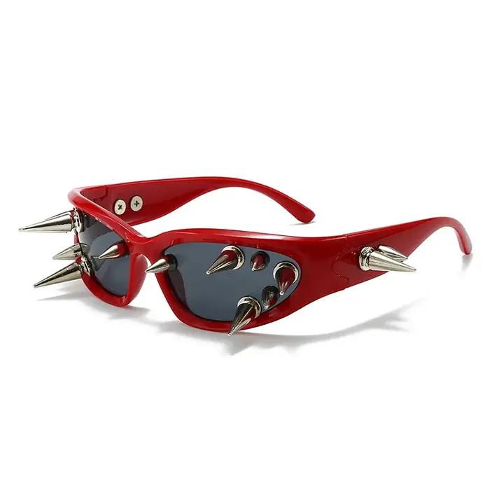 Cyberpunk bricolage unisexe exagéré lunettes de soleil Rivet moto Style Hip Hop Streetwear