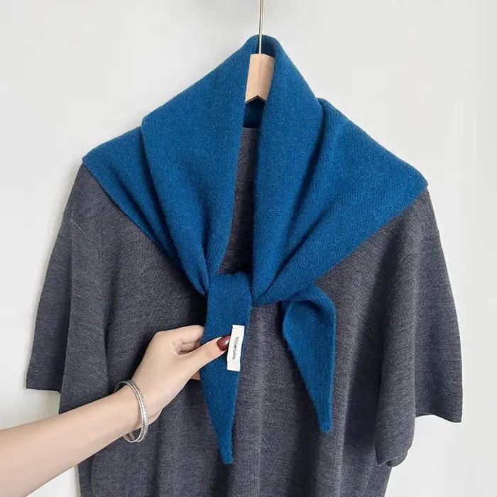 100% laine hiver écharpe pour femmes chaud triangle tricot foulards Hijab solide dame châle enveloppement femme Pashmina