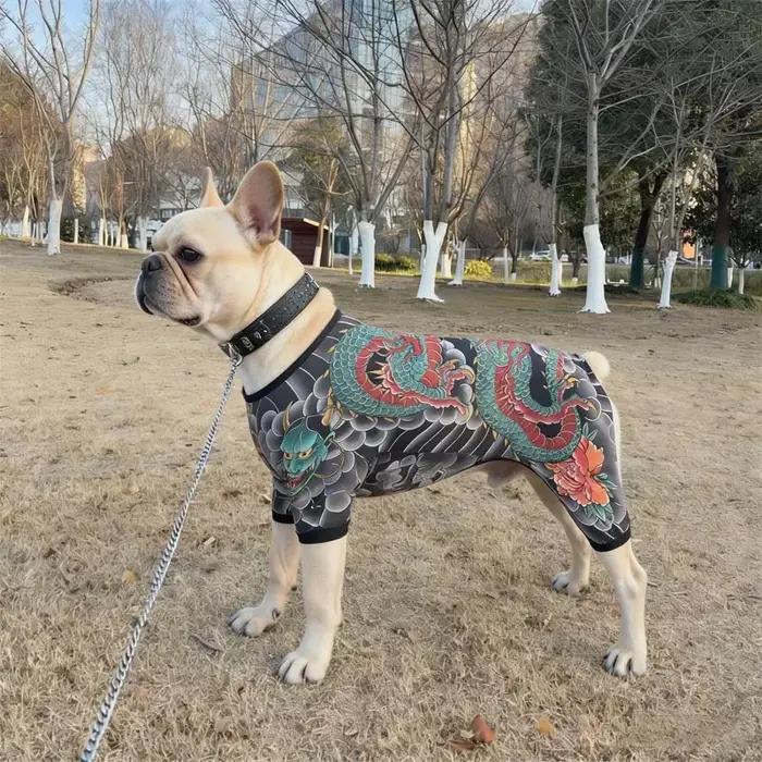 T-shirt humoristique pour chien avec motif tatouage