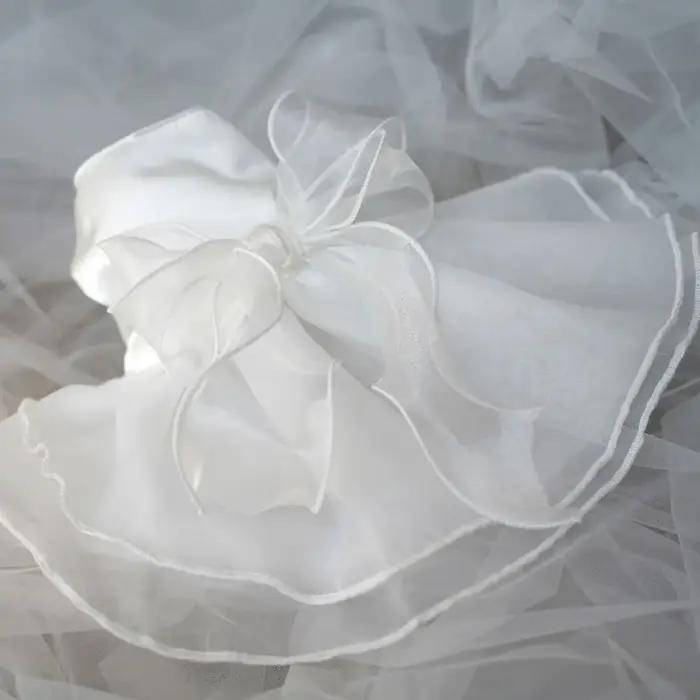 Robe de mariée blanche pour petits chiens