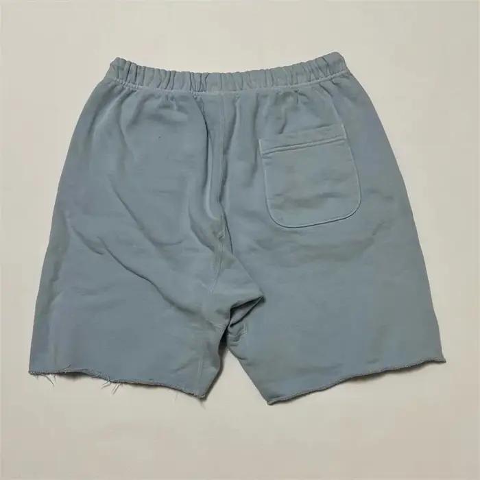 Shorts tendance de la marque SAINT