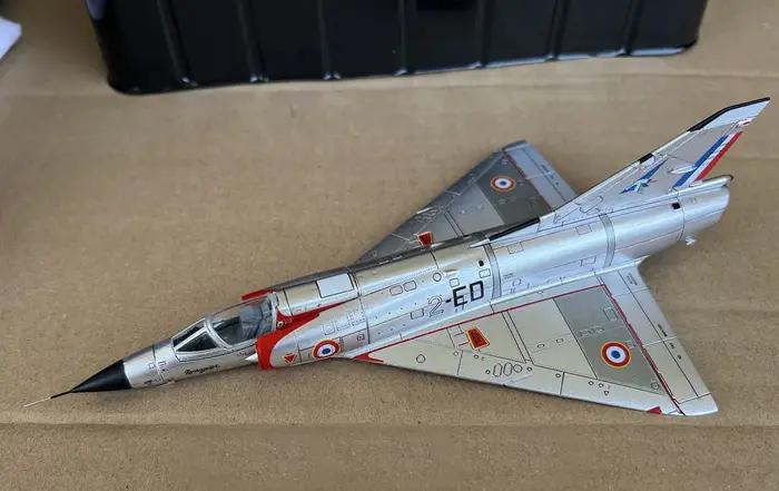 Modèle de chasse Mirage IIIC2 français 1/72 14648PA 2-ED 1967