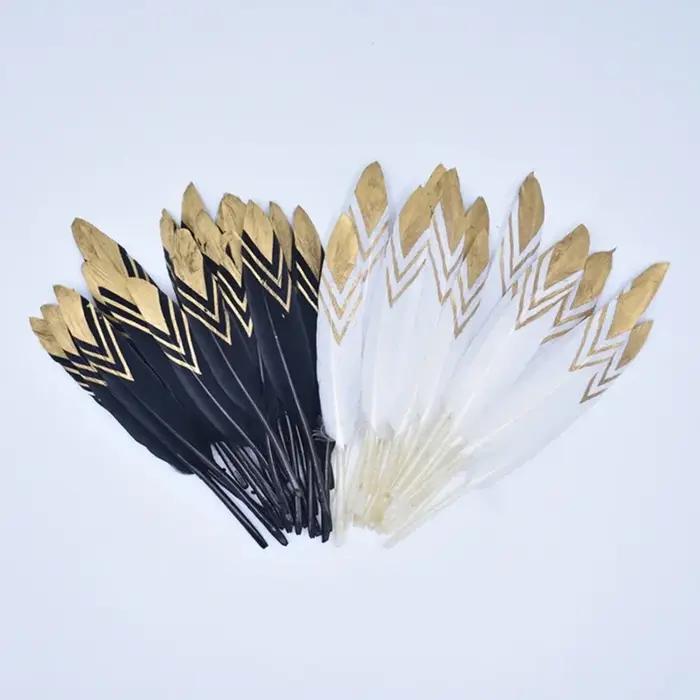 Plumes de canard trempées en or pour l'artisanat