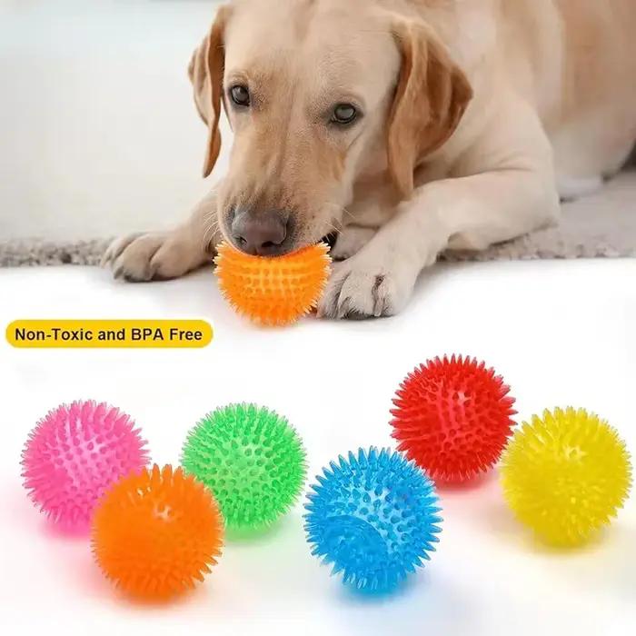 Boule à mâcher pour chien à pointes grinçantes TPR