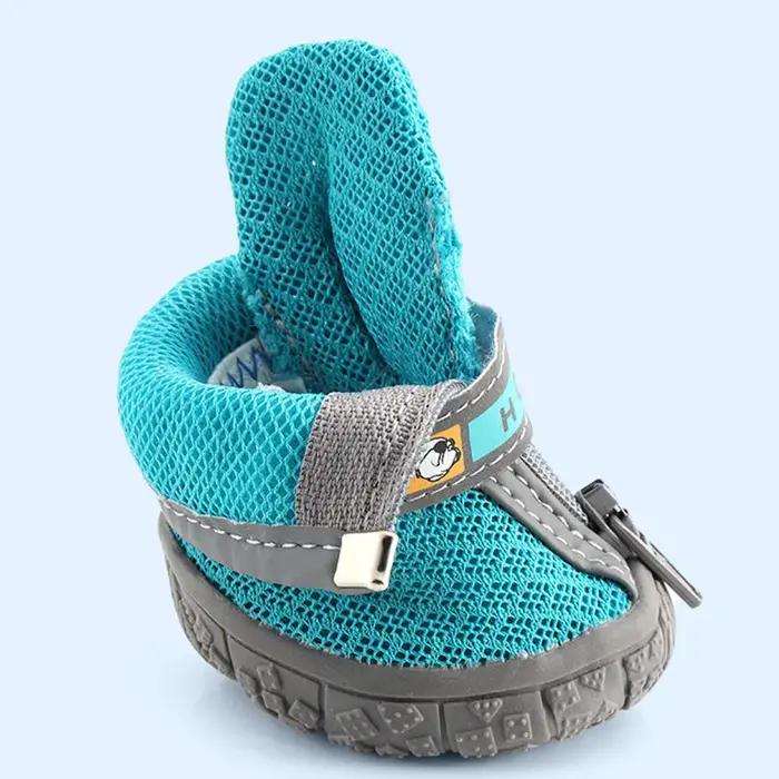 Chaussures en maille pour animaux de compagnie, durables, respirantes, semelle souple, bottes réfléchissantes pour petits chiens, marche, escalade, baskets pour chats