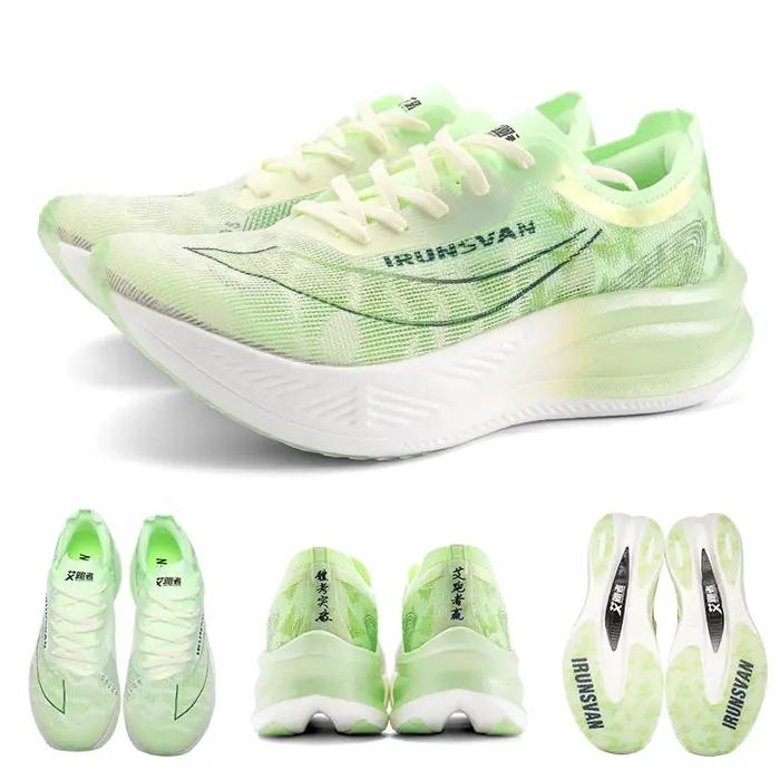 Chaussures de course légères pour hommes
