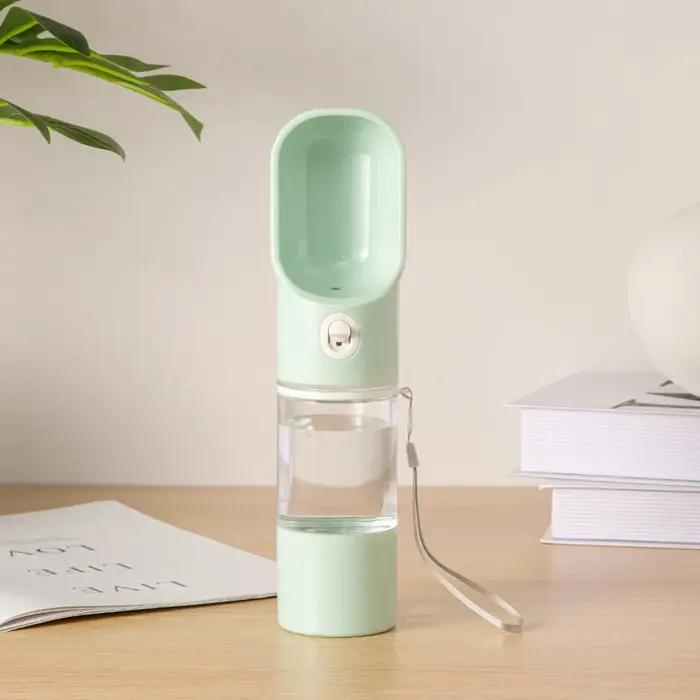 Bouteille d'eau de sortie pour chien