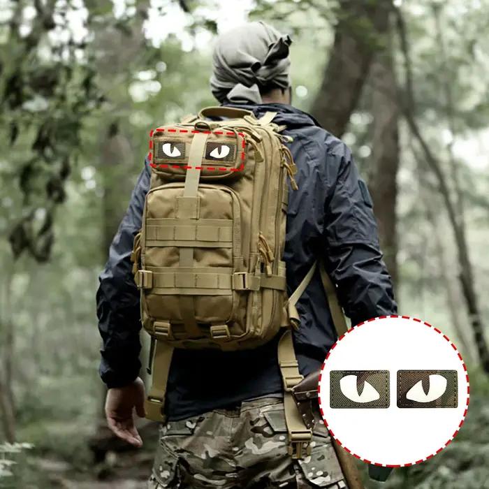 Patch tactique lumineux yeux de chat tigre - Velcro auto-agrippant brillant dans le noir pour équipement tactique