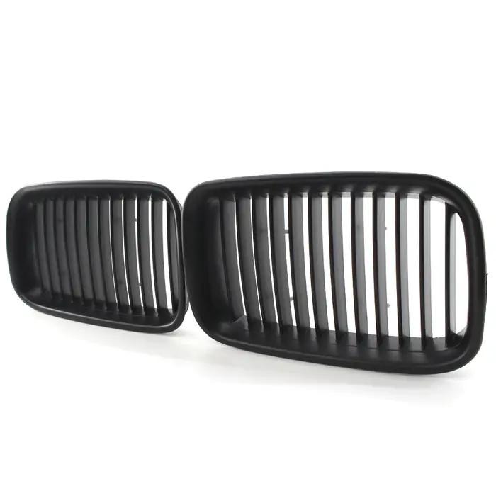 Calandre noire ABS de remplacement avant