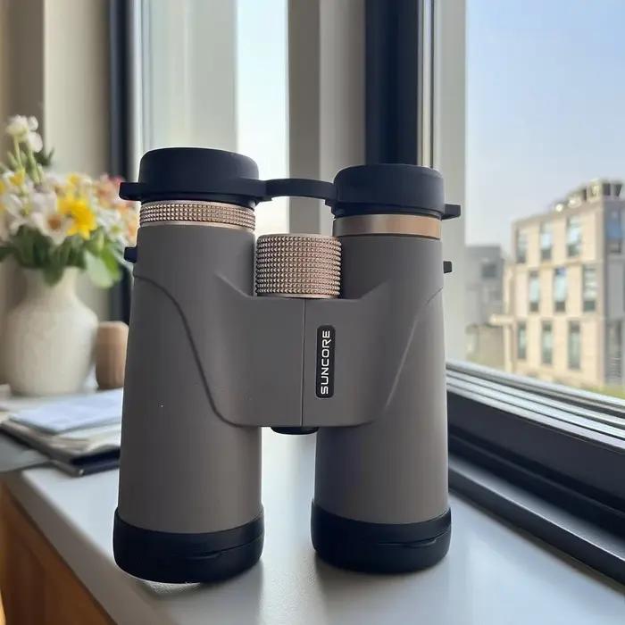 Jumelles SUNCORE 10x42 Optiques HD pour Chasse Randonnée Observation Oiseaux Adultes Kaki Occasions Spéciales