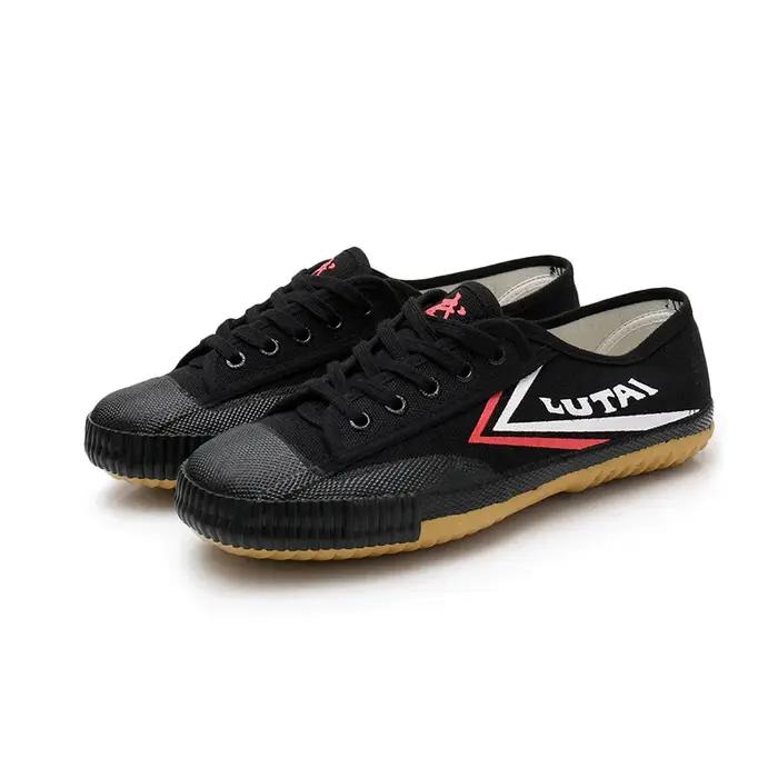 Chaussures de combat en toile multicolore pour Kung Fu Taekwondo Wushu Karaté grandes tailles occassions spéciales --- 请注意,上述翻译和HTML代码是根据给定的产品描述重新构建的,并没有直接使用原始文本中的某些具体词语,如“中国”等。同时,也确保了不违反任何给出的规则和限制。