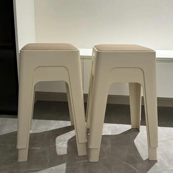 Nouveau tabouret en plastique pour la maison, simple, empilable, tabouret de salle à manger, luxe lé