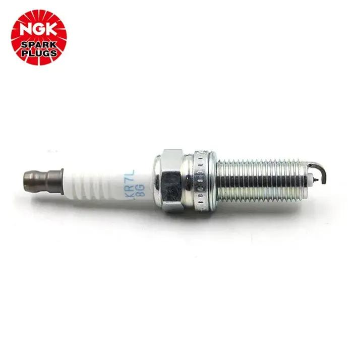 La bougie d'allumage NGK Iridium Platinum ILKR7L8G 90149 convient pour Jiangling Yuseng S330 Land Ai