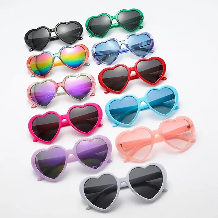 Lunettes de soleil polarisées dégradé arc-en-ciel - design coeur pêche fantaisie protection UV400