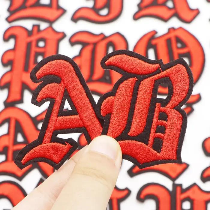Lettres gothiques pour vêtements