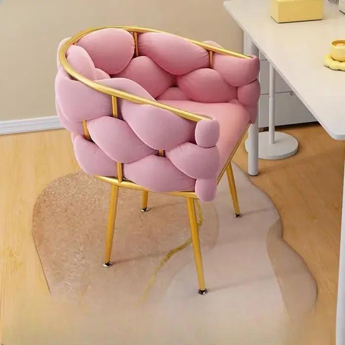 Coiffeuse élégante pour filles
